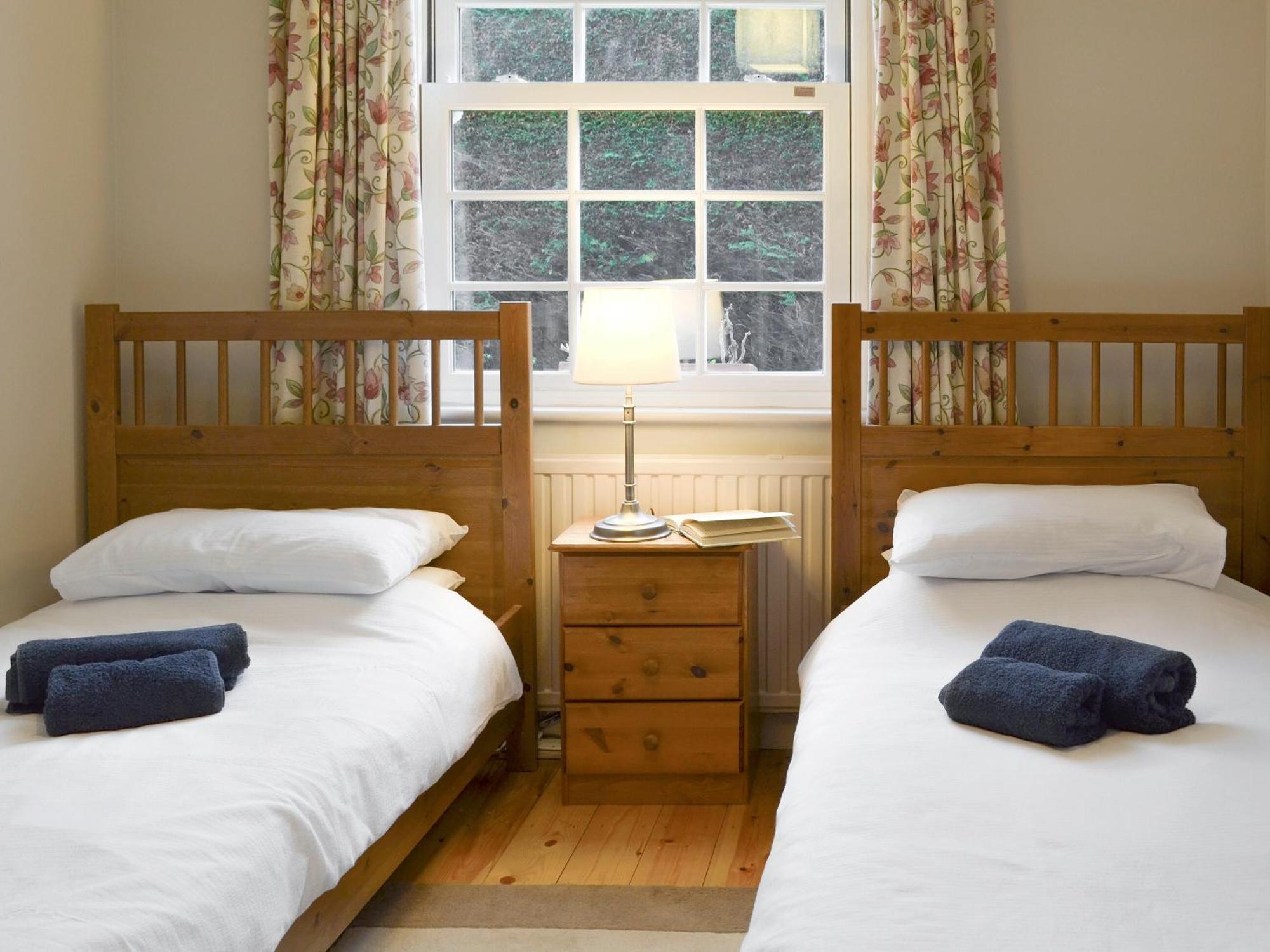 Holly Cottage Pett Bagian luar foto