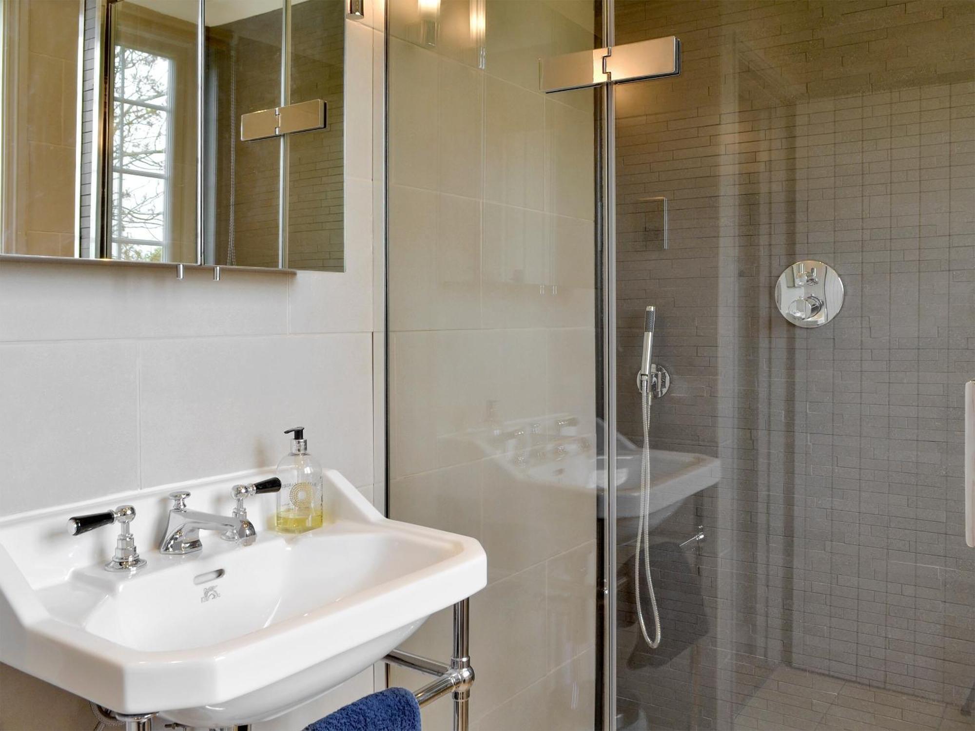 Holly Cottage Pett Bagian luar foto